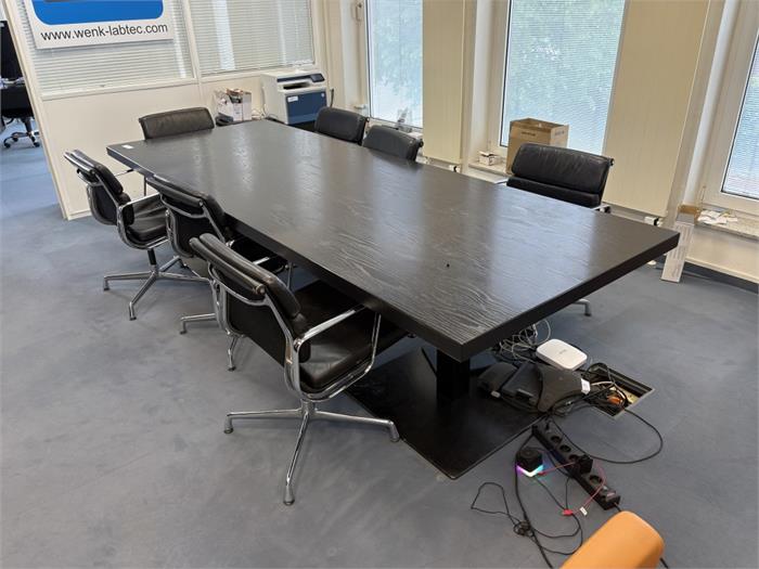 Konferenztisch